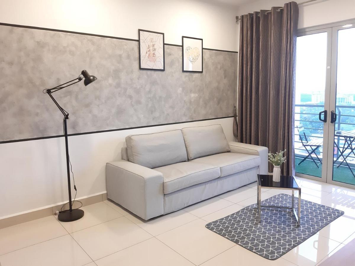 Apartament Residensi Flora Seri Kembangan Zewnętrze zdjęcie