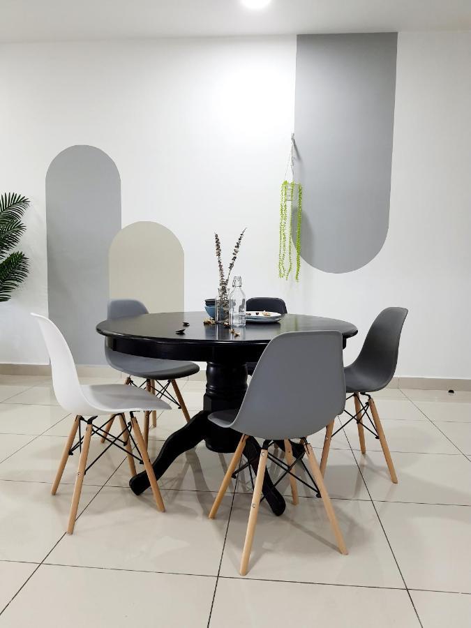 Apartament Residensi Flora Seri Kembangan Zewnętrze zdjęcie