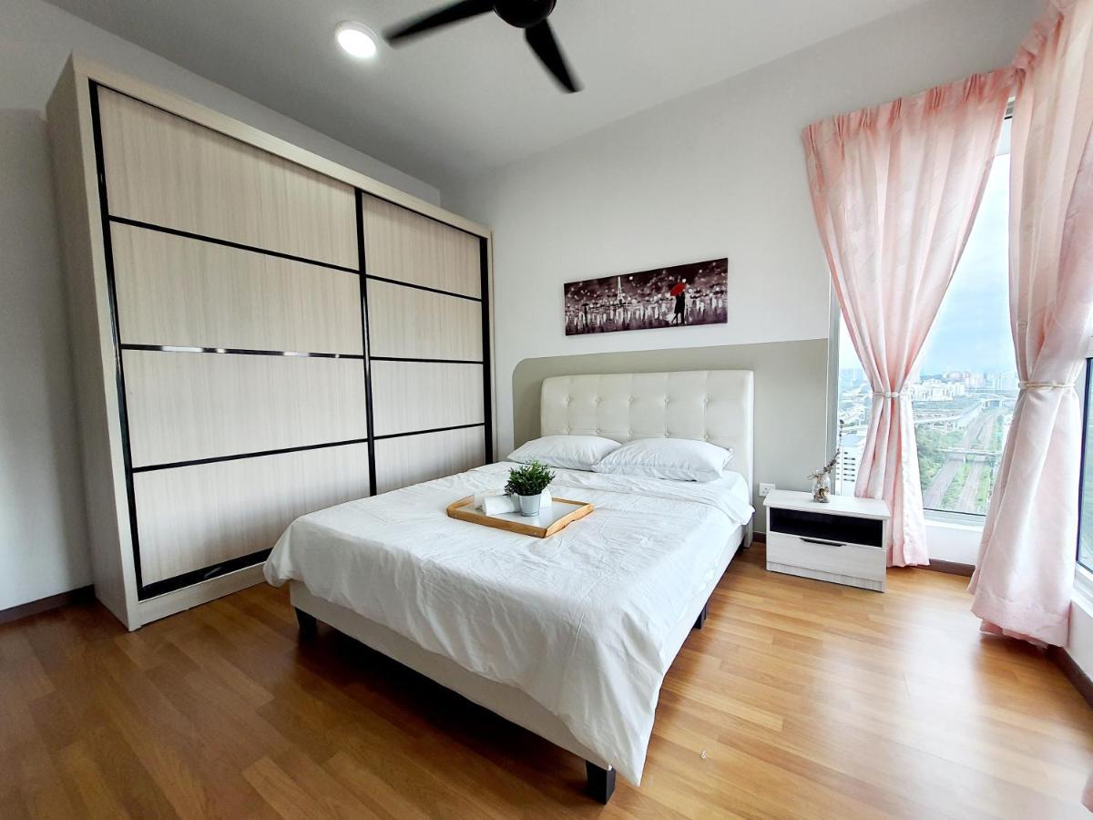 Apartament Residensi Flora Seri Kembangan Zewnętrze zdjęcie