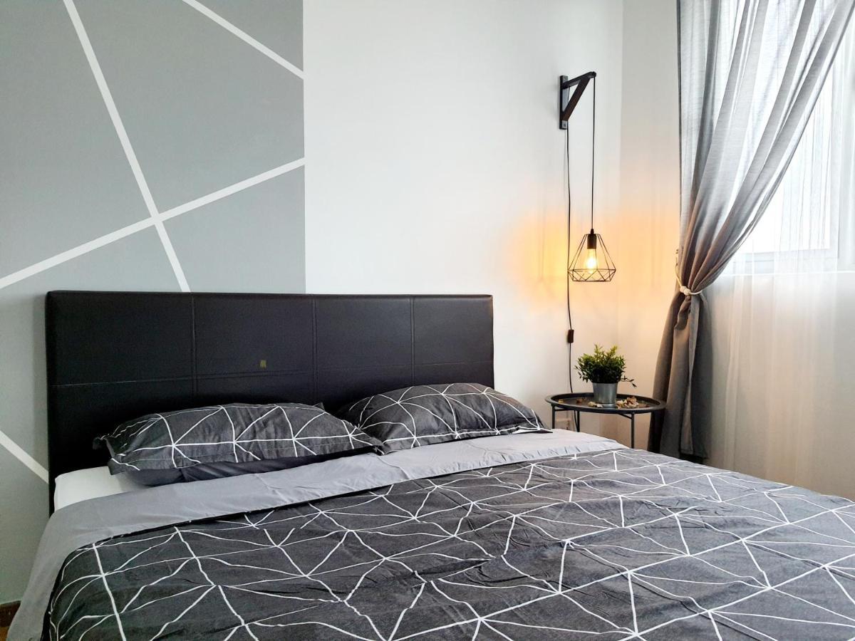 Apartament Residensi Flora Seri Kembangan Zewnętrze zdjęcie