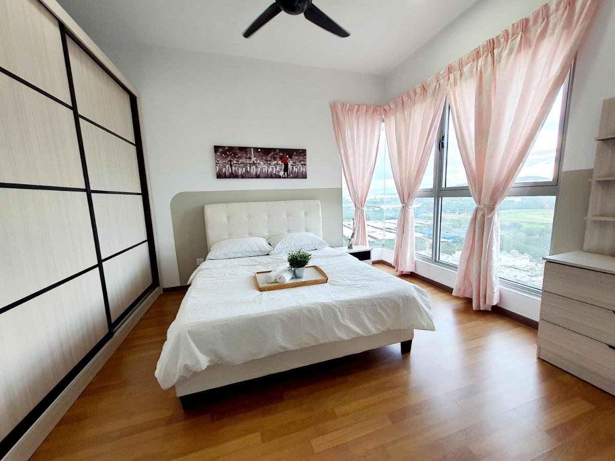 Apartament Residensi Flora Seri Kembangan Zewnętrze zdjęcie