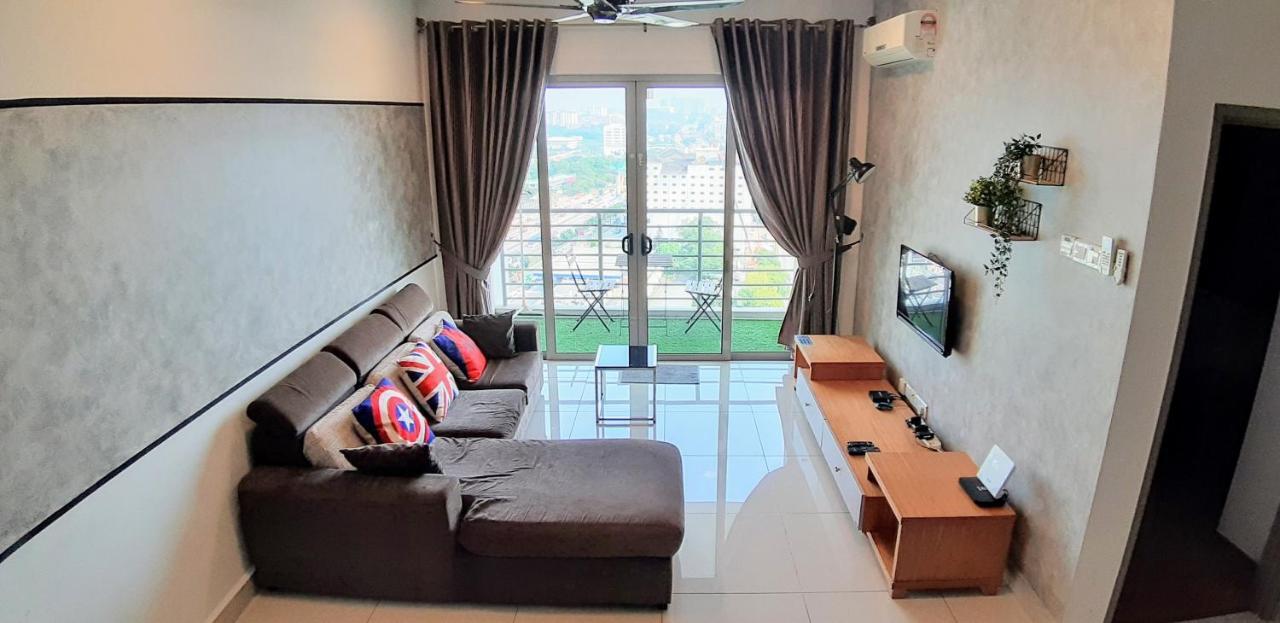 Apartament Residensi Flora Seri Kembangan Zewnętrze zdjęcie
